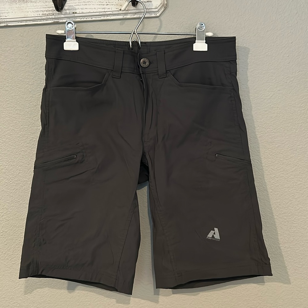 Men’s Eddie Bauer First Ascent Guide Pro shorts. 32” waist, 12” inseam. Gray.